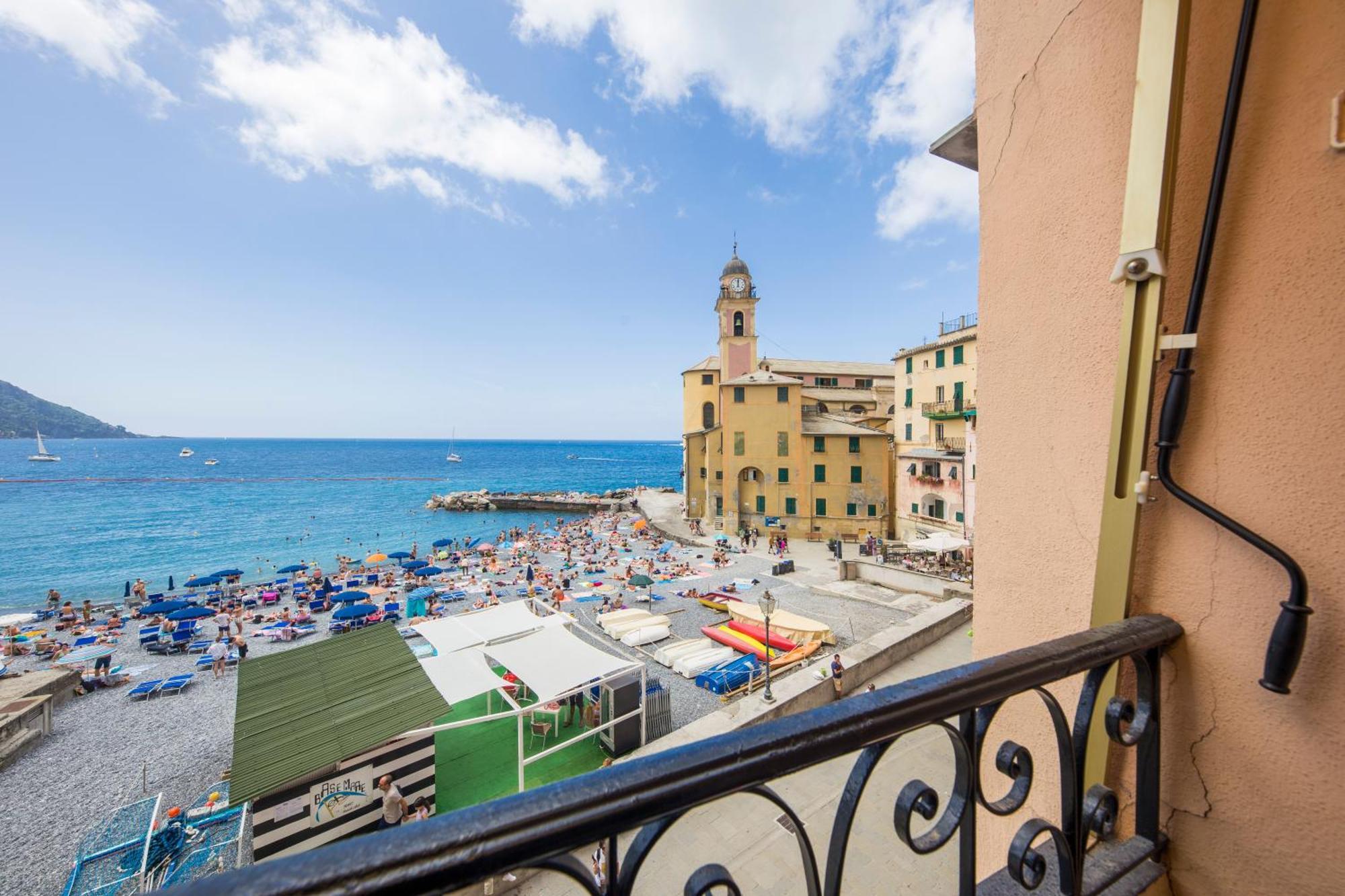 Casaviva Family Beachfront House In Camogli Buitenkant foto